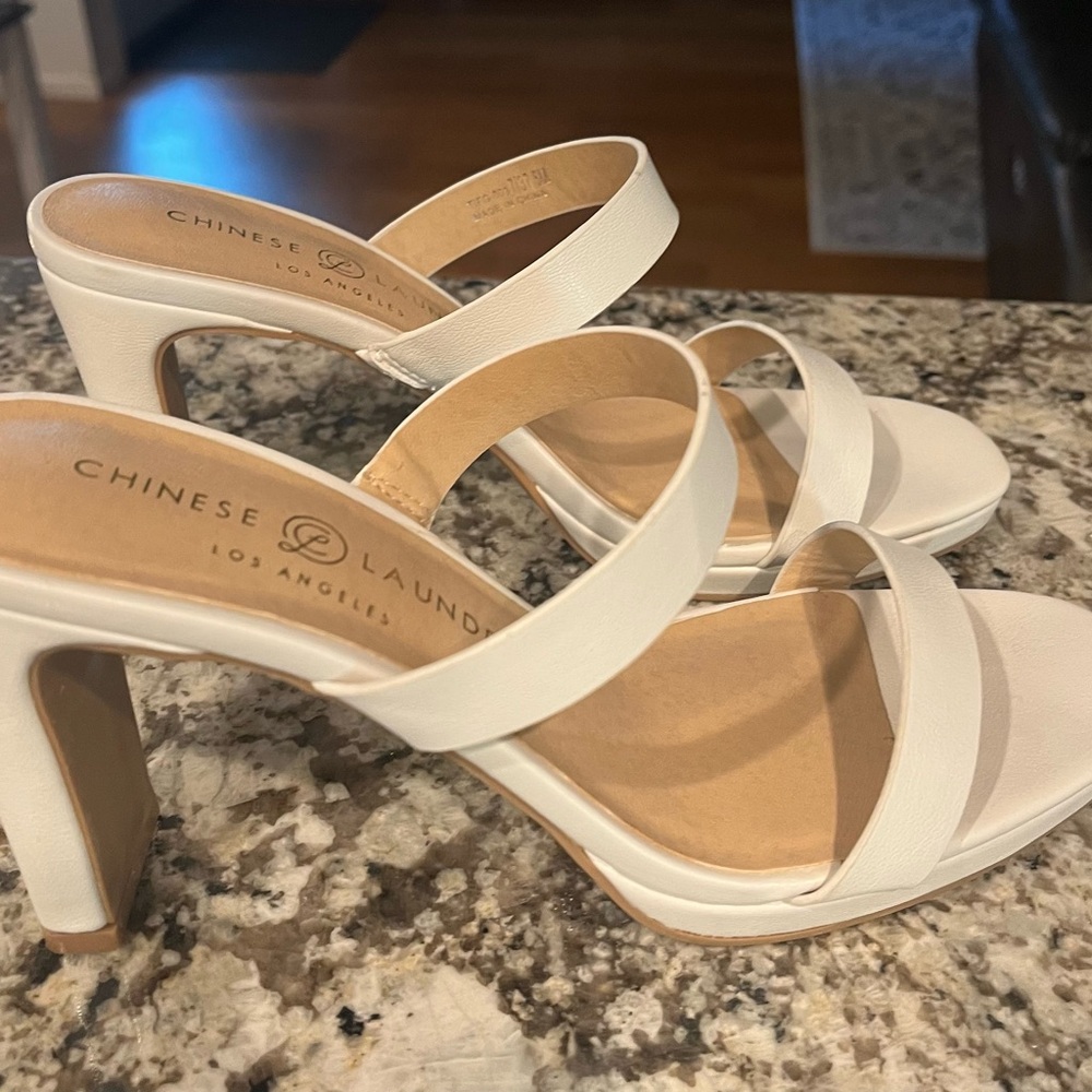 Chinese Laundry White Strappy Heels, size 7